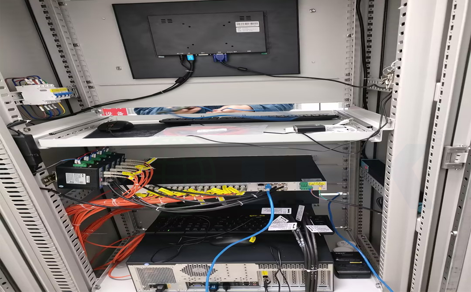 工業(yè)交換機(jī)電網(wǎng)現(xiàn)場應(yīng)用環(huán)境.jpg 工業(yè)交換機(jī)電網(wǎng)現(xiàn)場應(yīng)用環(huán)境.jpg